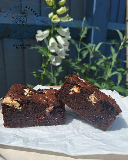 Blackberry & White chocolate Brownie