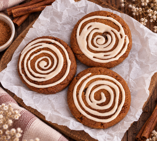 🍂 Autumn Cinnamon Roll Cookie